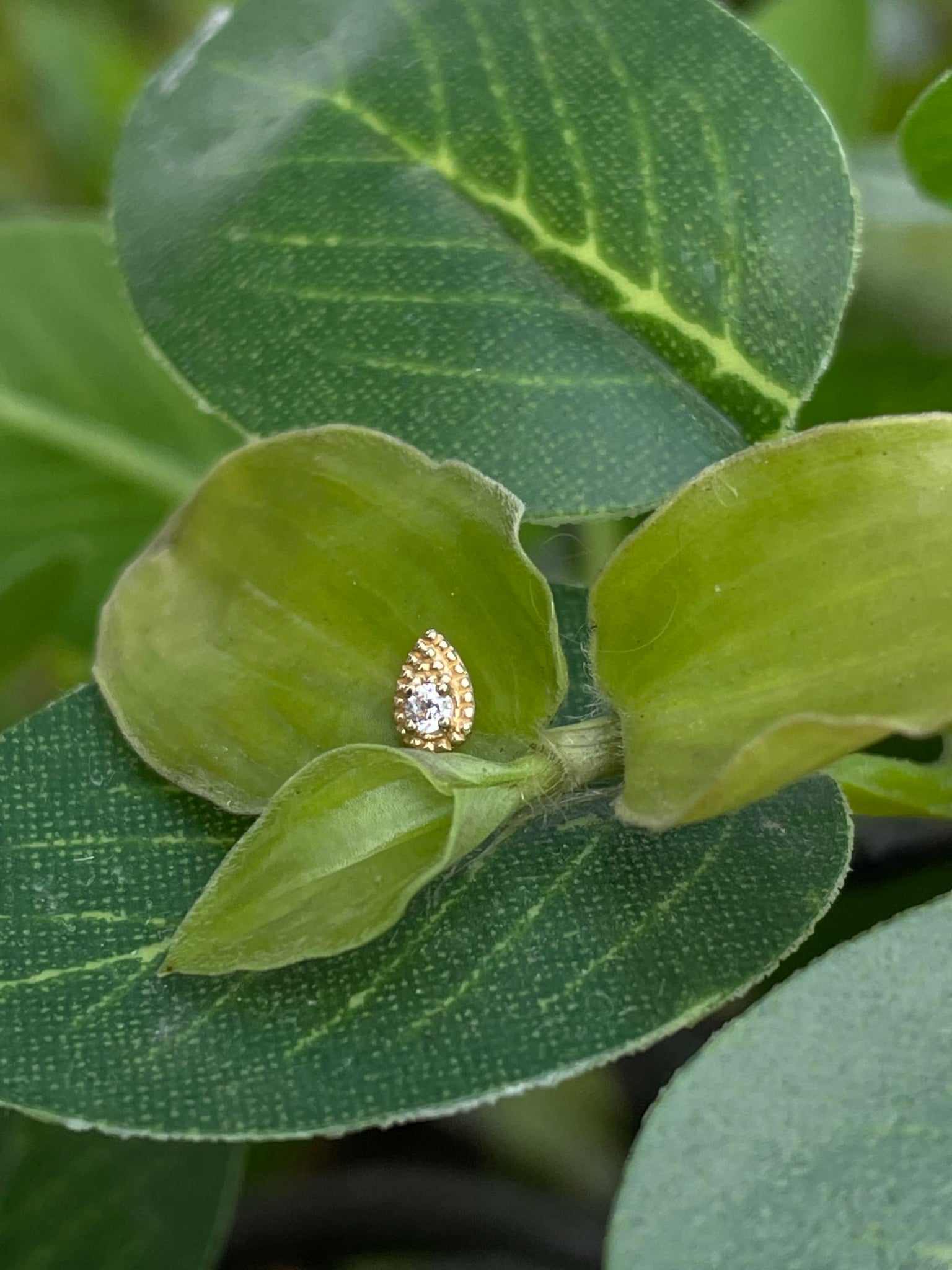 Accesorio c/ pin Oro 14k - Pera milgrain cz Oro 14k