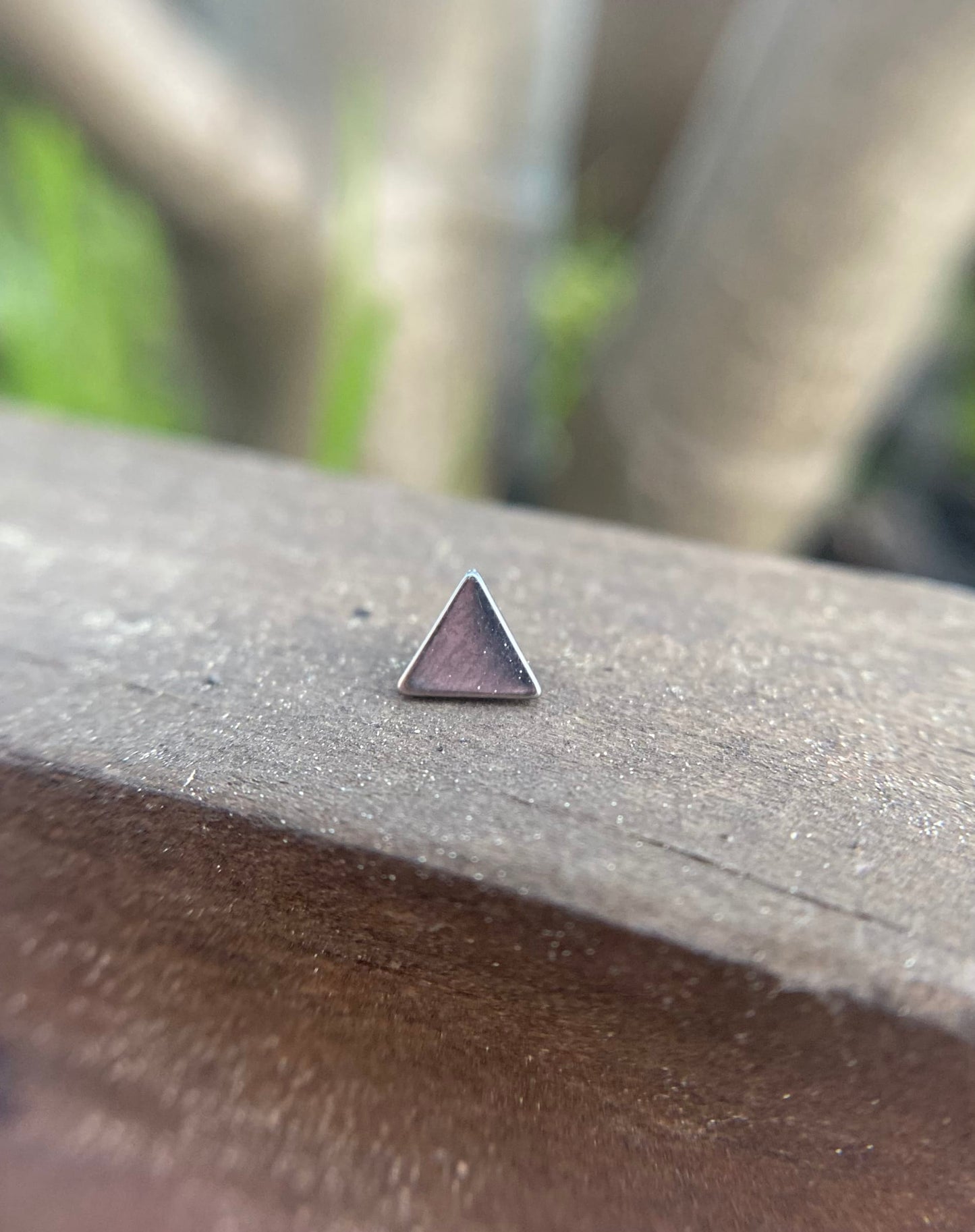 Figura c/ rosca titanio ASTM F136 - Piramide
