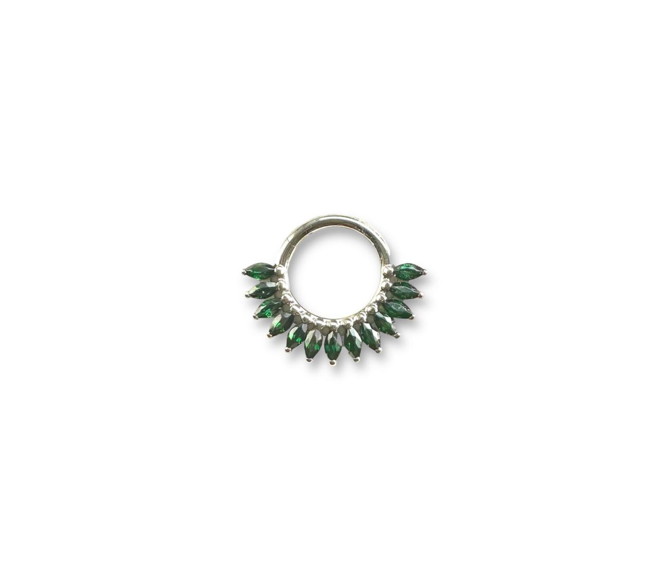 Argolla titanio ASTM F136 - Segment ring full marquises cristal esmeralda