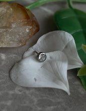 Accesorio c/ pin titanioASTM F136 - Accesorio zircón blanco plano biselado threadless o push pin