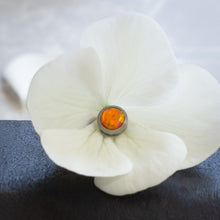 Accesorio opal c/ rosca titanio ASTM F136 - Accesorio con ópalo orange