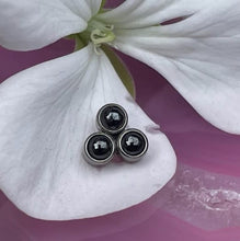 Accesorio trinity c/ rosca titanio ASTM F136 - Accesorio trinity piedra onix