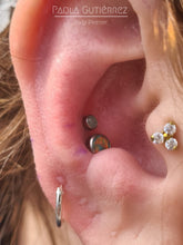 Accesorio piedra c/ rosca titanio ASTM F136 - Accesorio con piedra jade