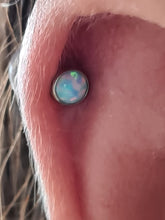 Accesorio opal c/ rosca titanio ASTM F136 - Accesorio con ópalo snow